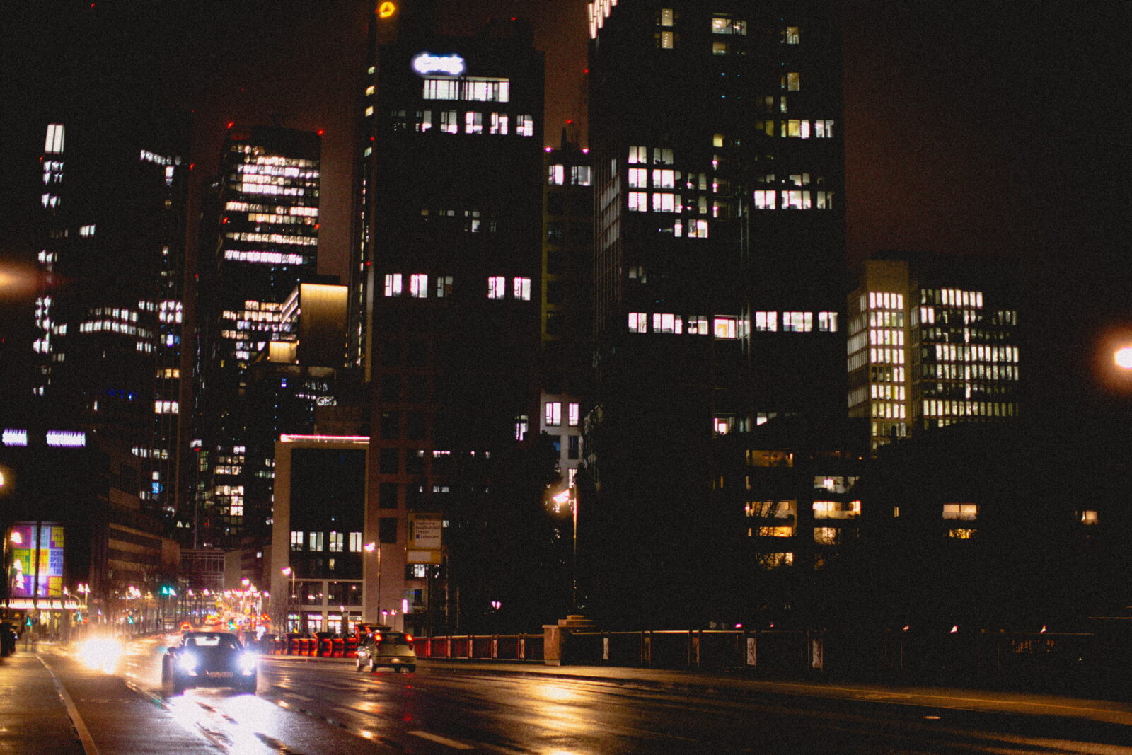 Porsche_Night_Life_2